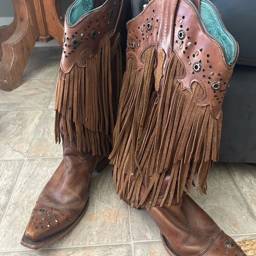 Liberty Black fringed boots